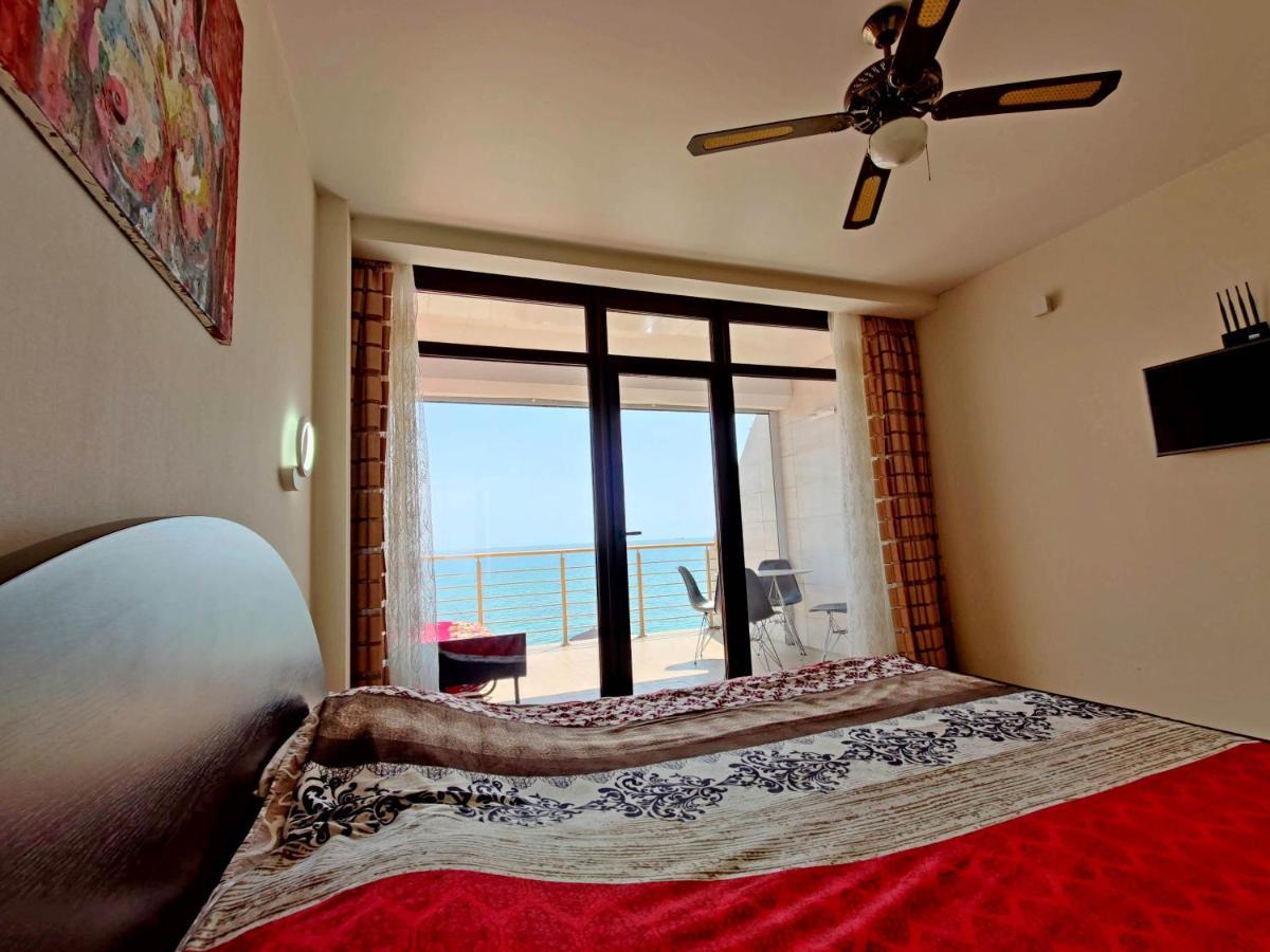 Vip Apartments Sovinion Odessa Dış mekan fotoğraf