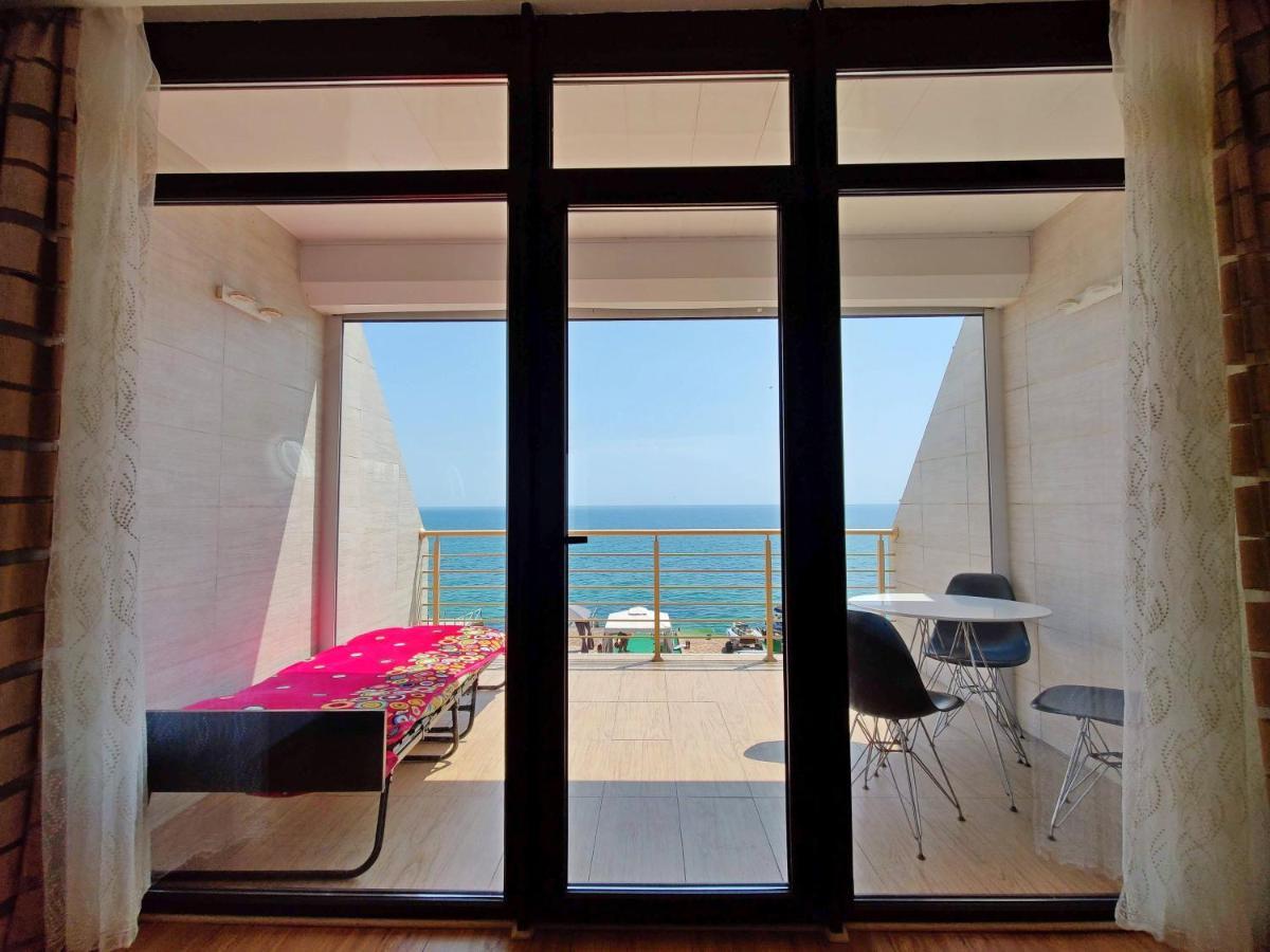 Vip Apartments Sovinion Odessa Dış mekan fotoğraf