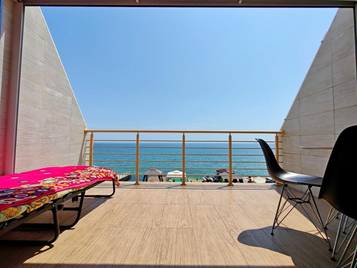 Vip Apartments Sovinion Odessa Dış mekan fotoğraf