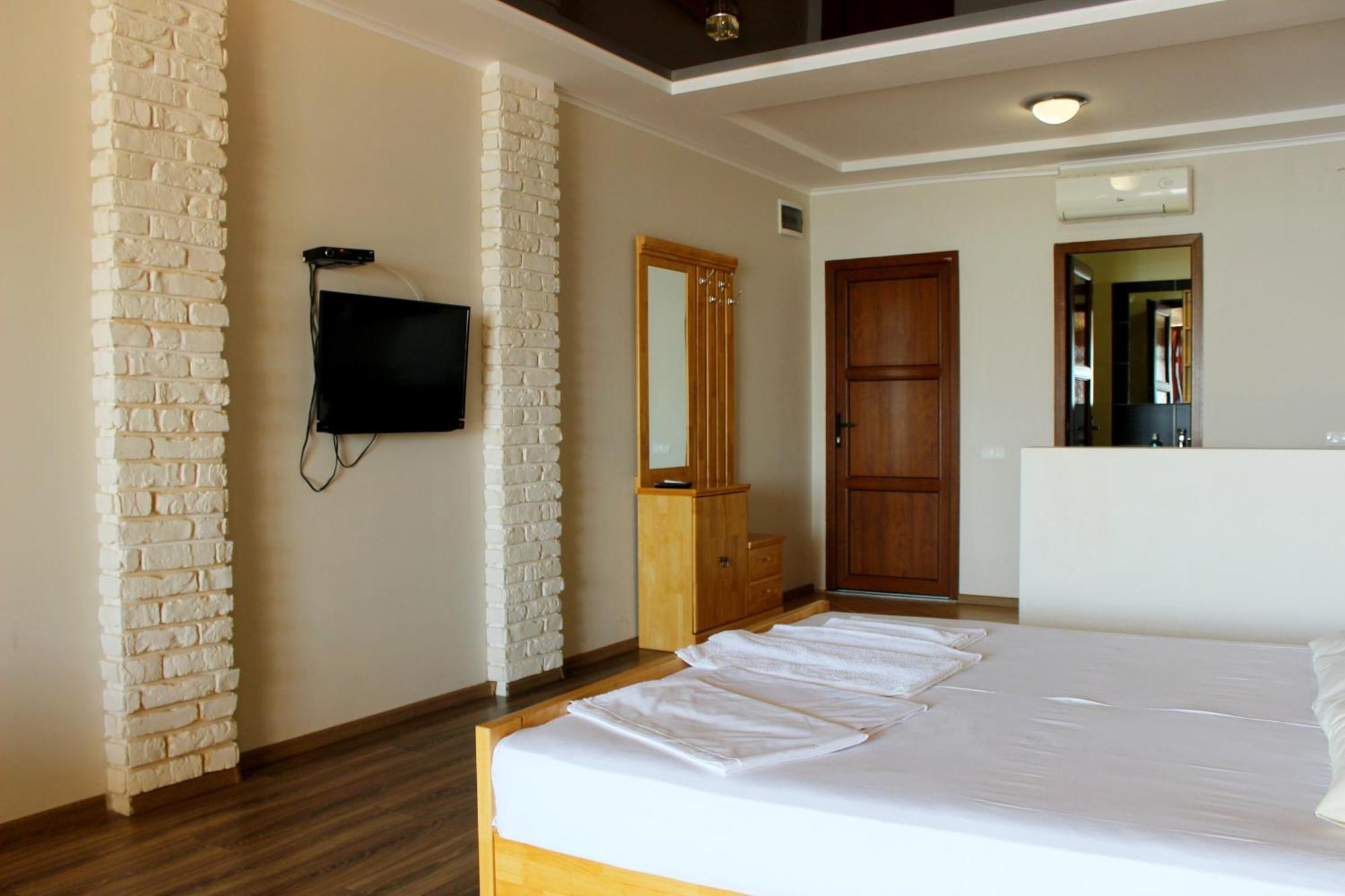 Vip Apartments Sovinion Odessa Dış mekan fotoğraf